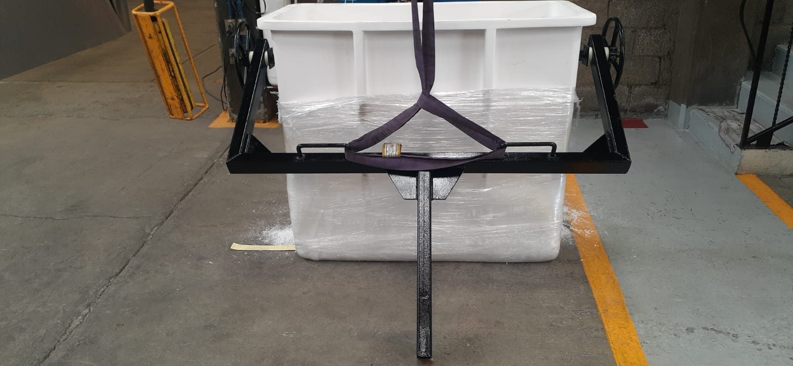 305 Kg Canastilla para 2 Operadores Omega Nueva con Adaptador
