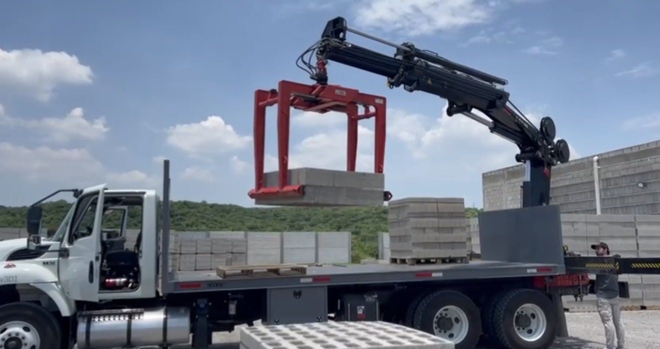Grúa Articulada HIAB X-CLX 288 EP-4 Seminueva 2023 Incluye GRAPA BLOCKERA Y PORTAPALLET