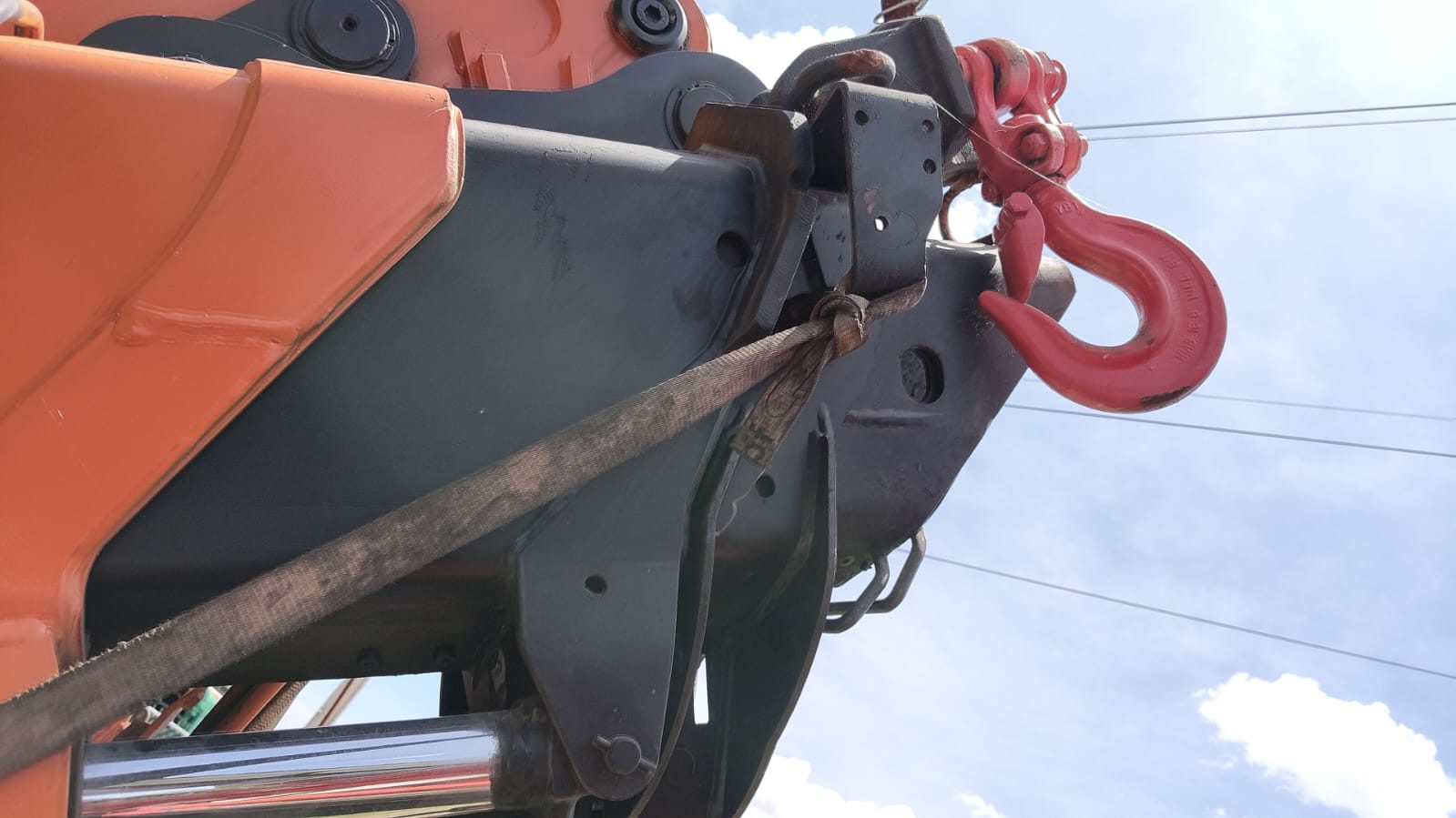 Grúa articulada Palfinger PK 19000D de 7.5 ton año 2002