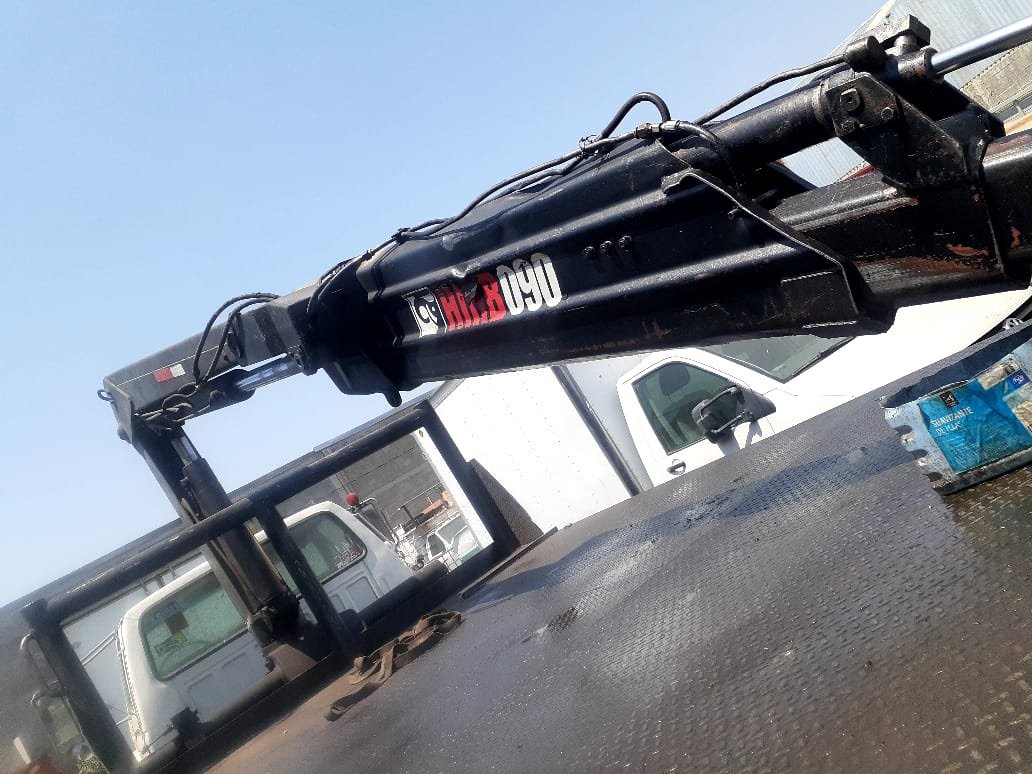 HIAB 4 TON SOBRE FORD 1994